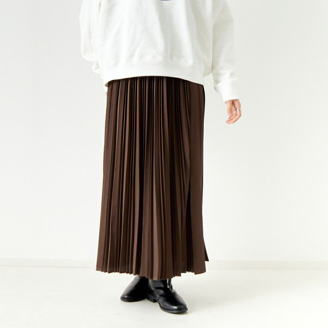 USINE [ユジーヌ] ランダムプリーツスカート [L1612] D.BRN &&モデル身長：160cm 着用サイズ：M&&