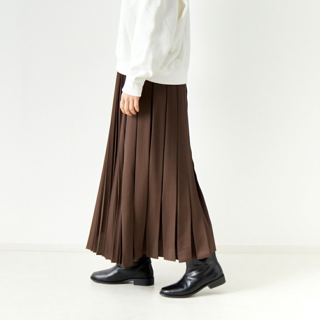 USINE [ユジーヌ] ランダムプリーツスカート [L1612] D.BRN &&モデル身長：160cm 着用サイズ：M&&