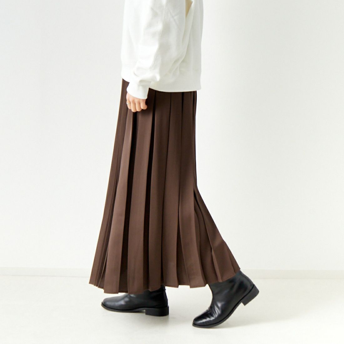 USINE [ユジーヌ] ランダムプリーツスカート [L1612] D.BRN &&モデル身長：160cm 着用サイズ：M&&