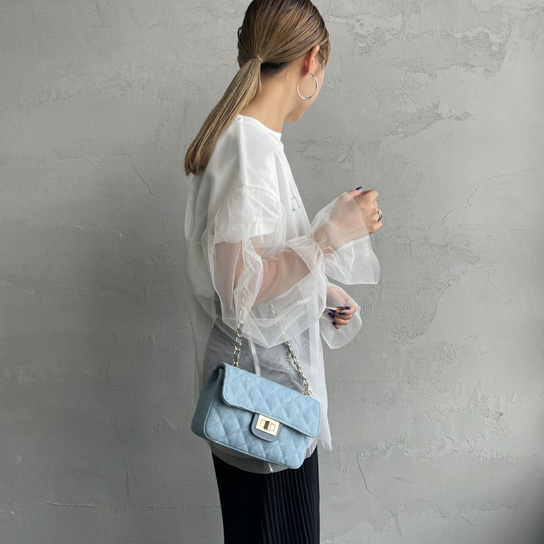 By/m [バイエム] シアーメッシュブラウス [24112009] 02 OFF &&モデル身長：156cm 着用サイズ：F&&