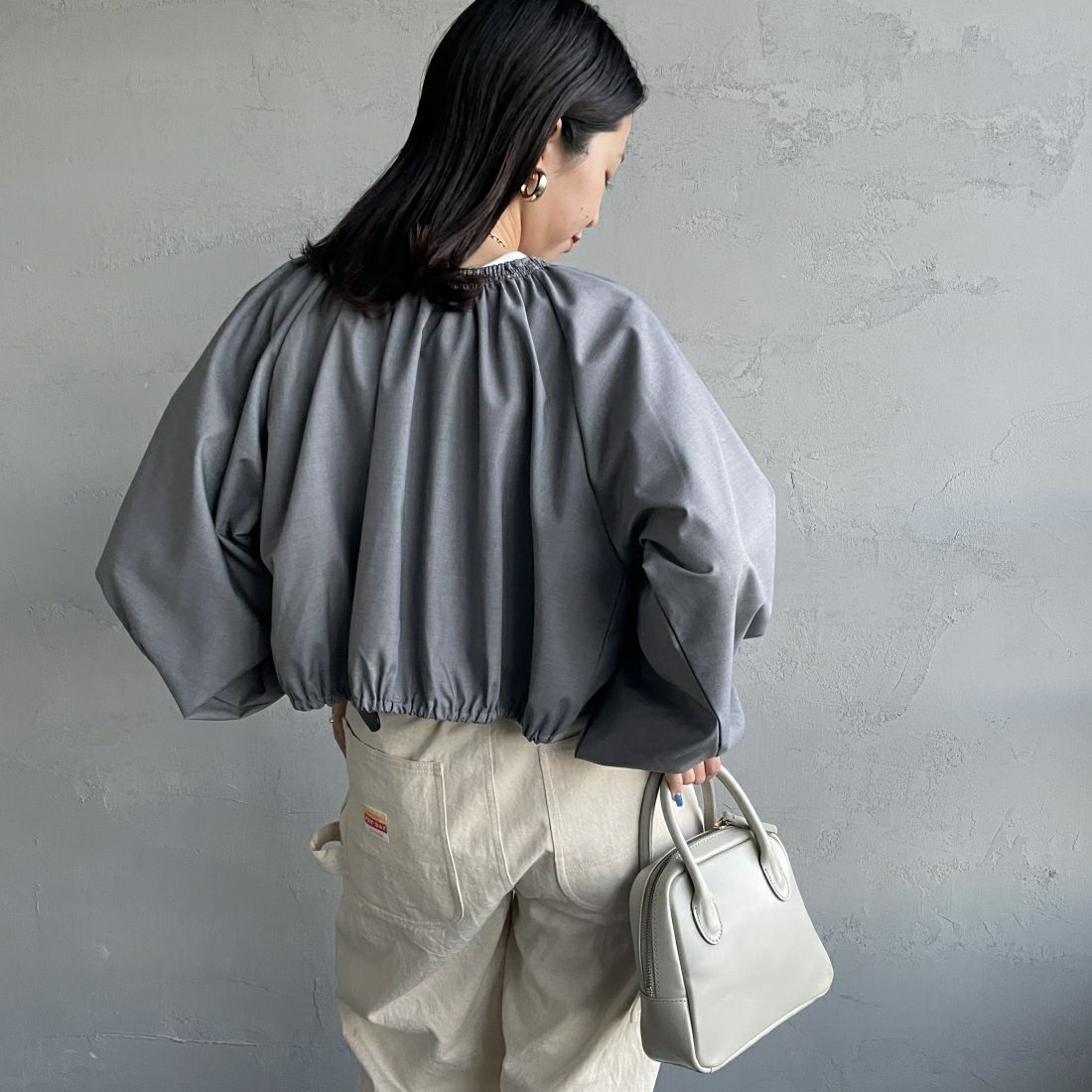 By/m [バイエム] 2WAY ボレロブラウス [23142056] 07 GRAY &&モデル身長：163cm 着用サイズ：F&&