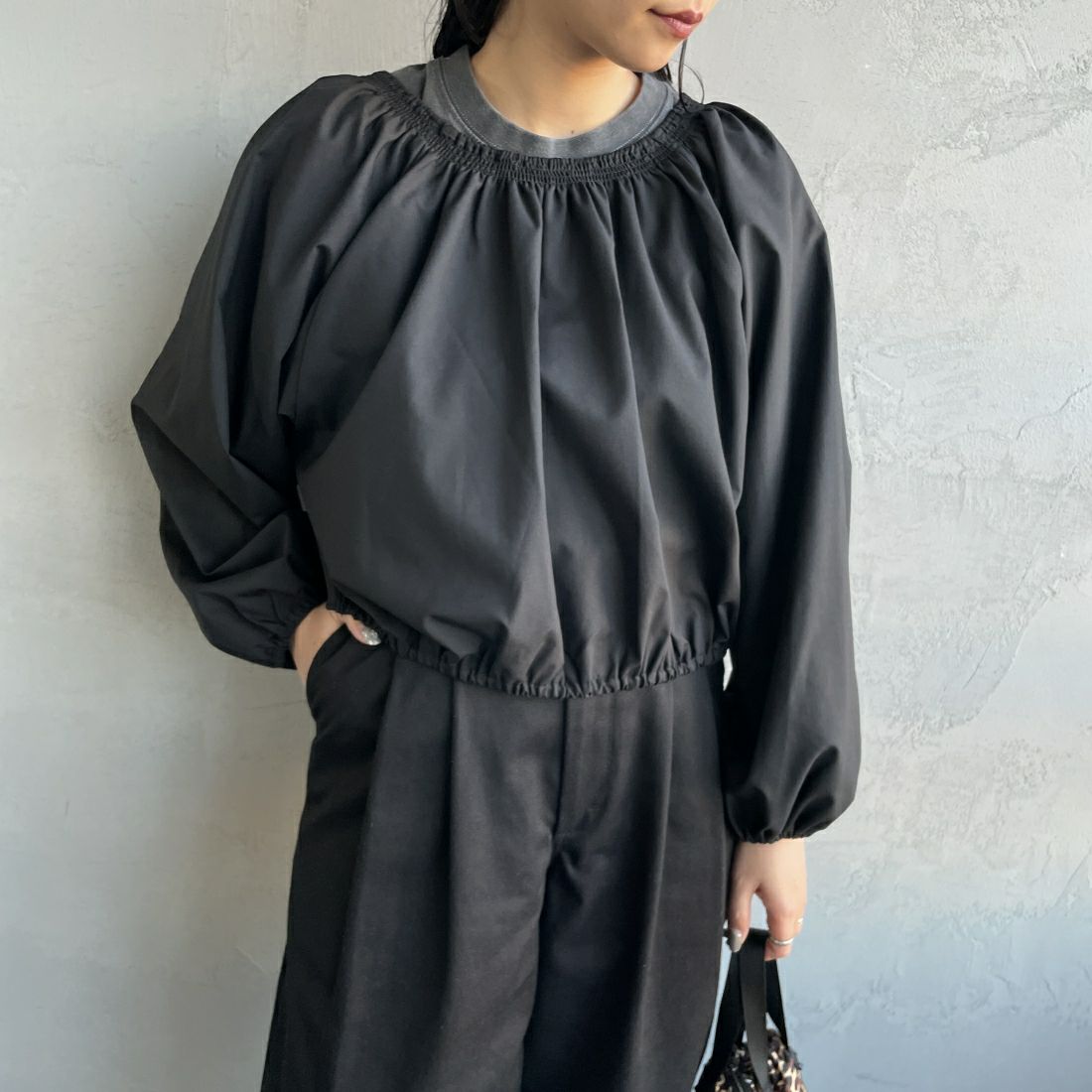 By/m [バイエム] 2WAY ボレロブラウス [23142056] 09 BLACK &&モデル身長：156cm 着用サイズ：F&&