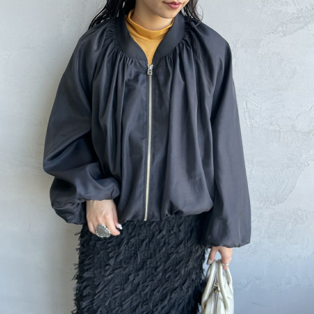 BLACK&&モデル身長：156cm 着用サイズ：F&&