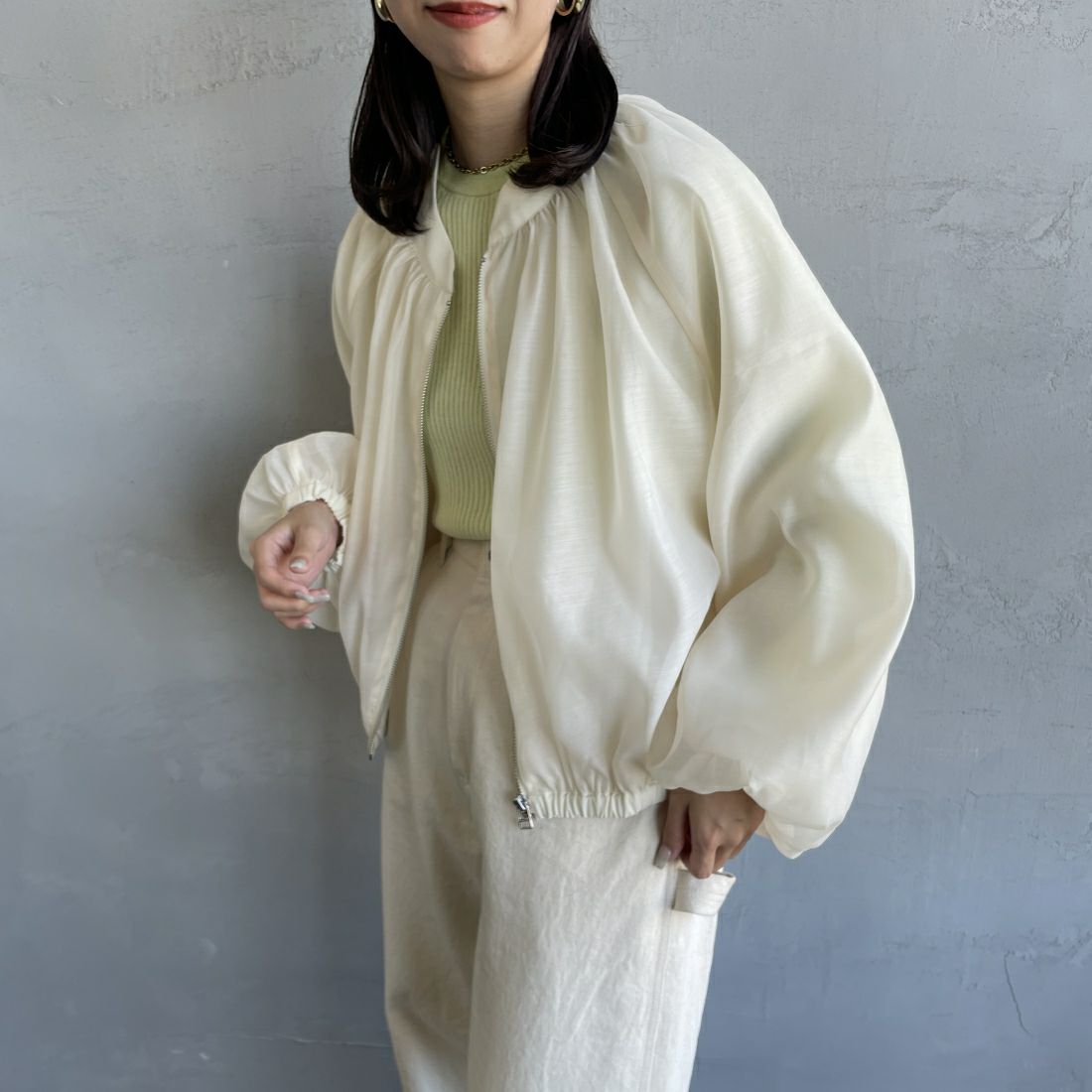 USINE [ユジーヌ] ボリュームスリーブ チュールブルゾン [2410201] IVORY &&モデル身長：163cm 着用サイズ：F&&