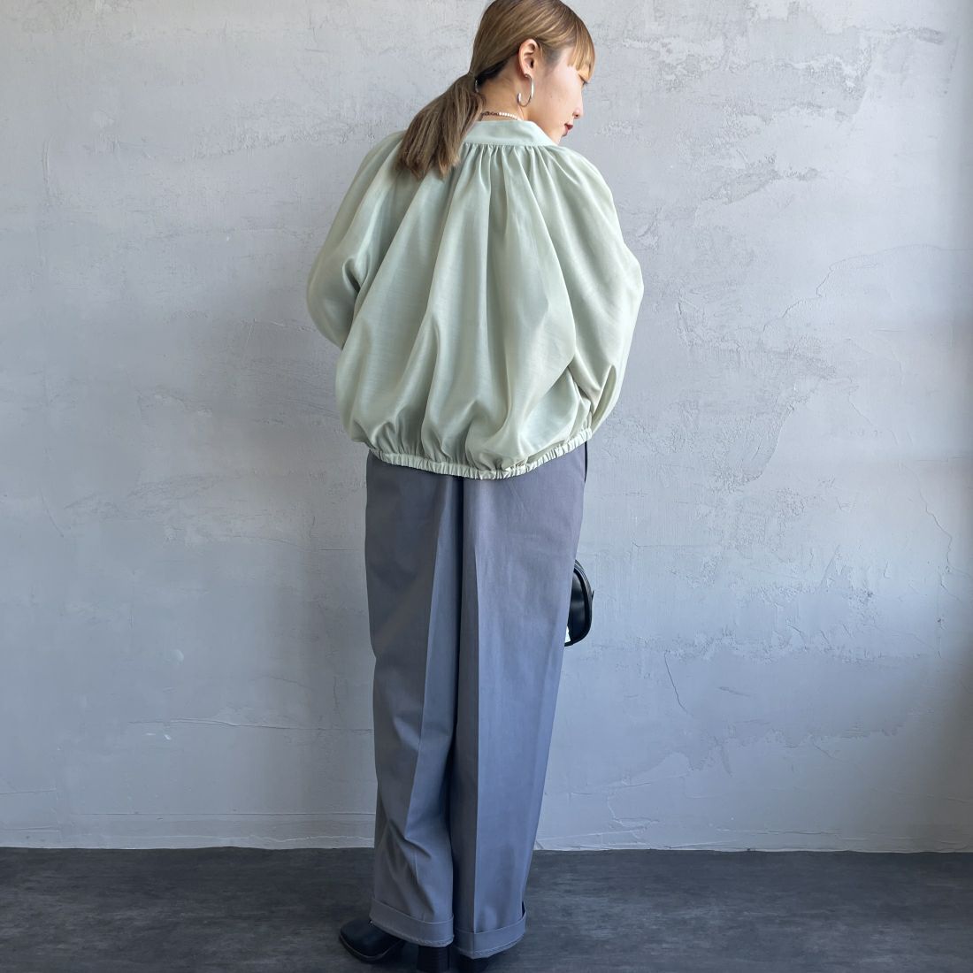 USINE [ユジーヌ] ボリュームスリーブ チュールブルゾン [2410201] LT.GREEN &&モデル身長：156cm 着用サイズ：F&&