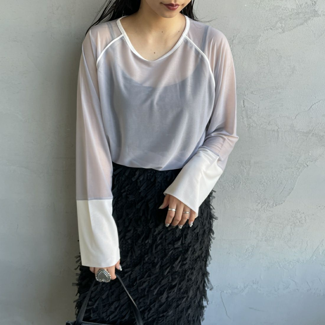 By/m [バイエム] シアーラグランスリーブカットソー [24112013] 07 GRY/OFF &&モデル身長：156cm 着用サイズ：F&&