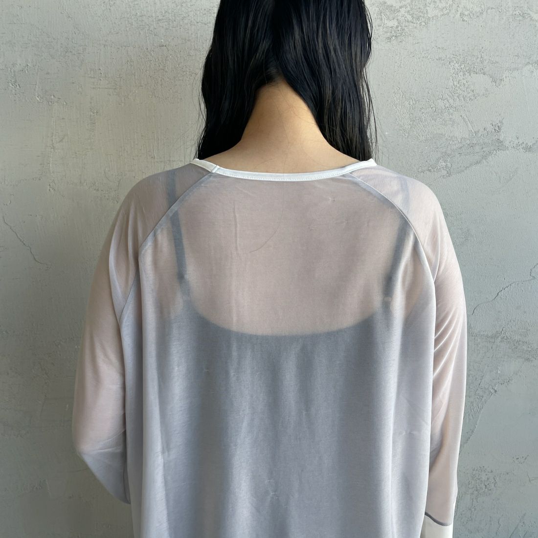 By/m [バイエム] シアーラグランスリーブカットソー [24112013] 07 GRY/OFF &&モデル身長：156cm 着用サイズ：F&&