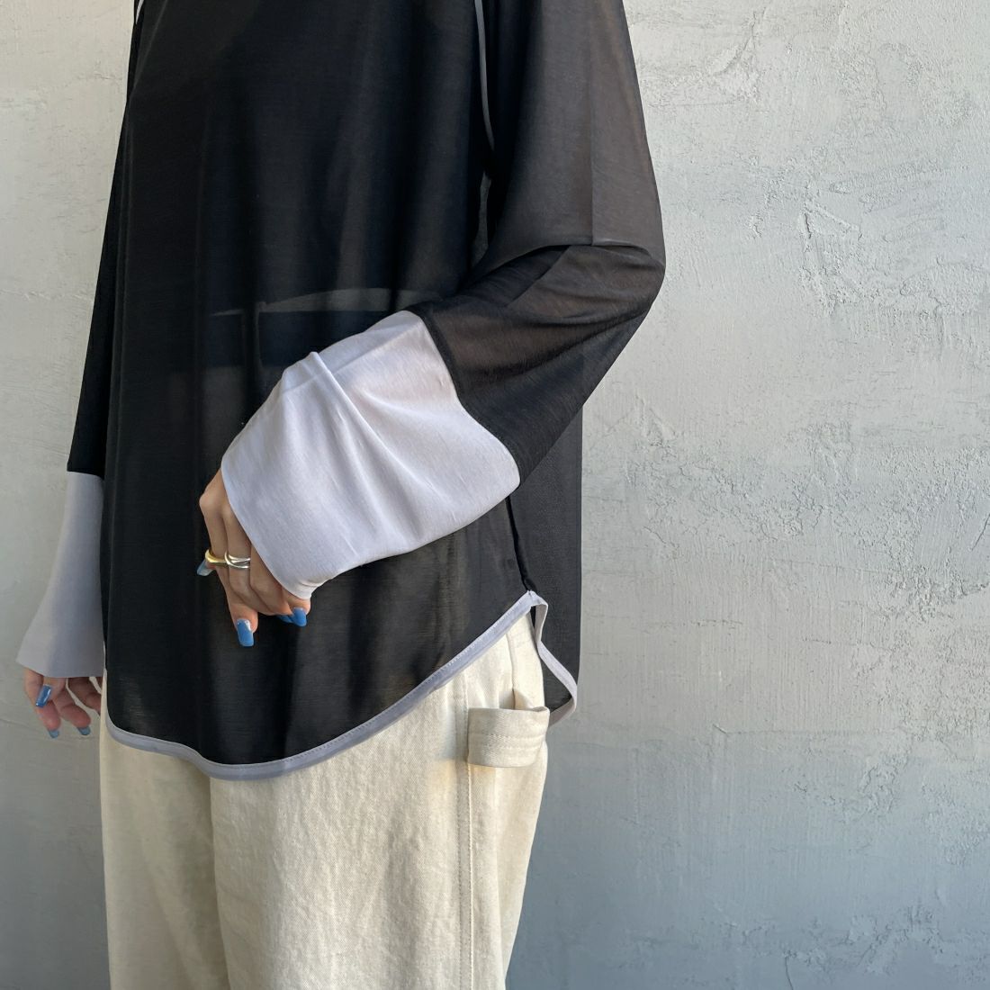 By/m [バイエム] シアーラグランスリーブカットソー [24112013] 09 BLK/GRY &&モデル身長：163cm 着用サイズ：F&&