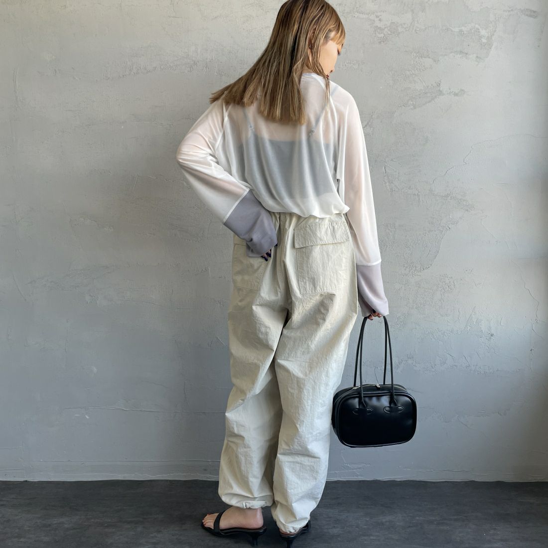By/m [バイエム] シアーラグランスリーブカットソー [24112013]02 OFF/GRY&&モデル身長：156cm 着用サイズ：F&&