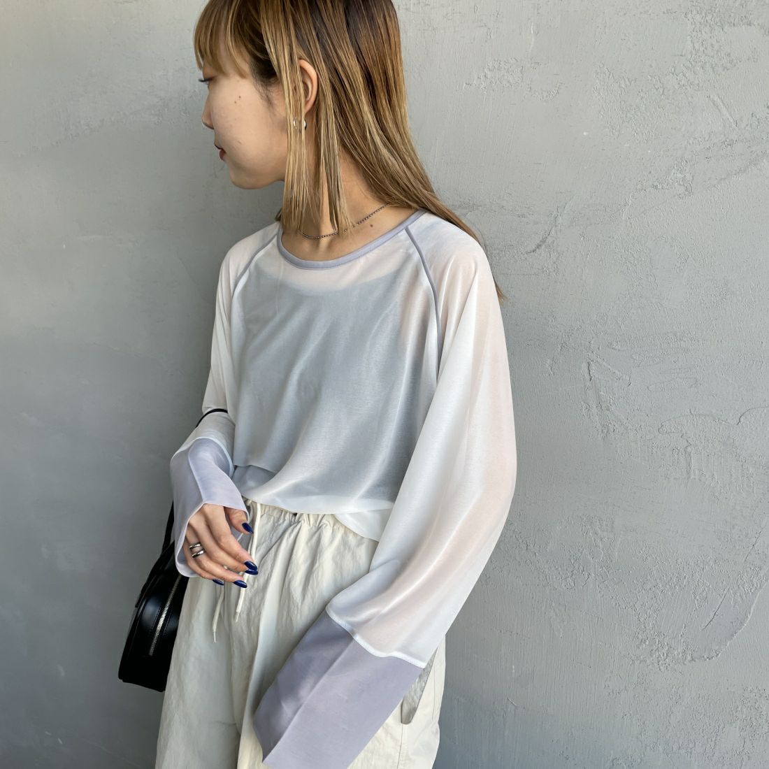 By/m [バイエム] シアーラグランスリーブカットソー [24112013]02 OFF/GRY&&モデル身長：156cm 着用サイズ：F&&