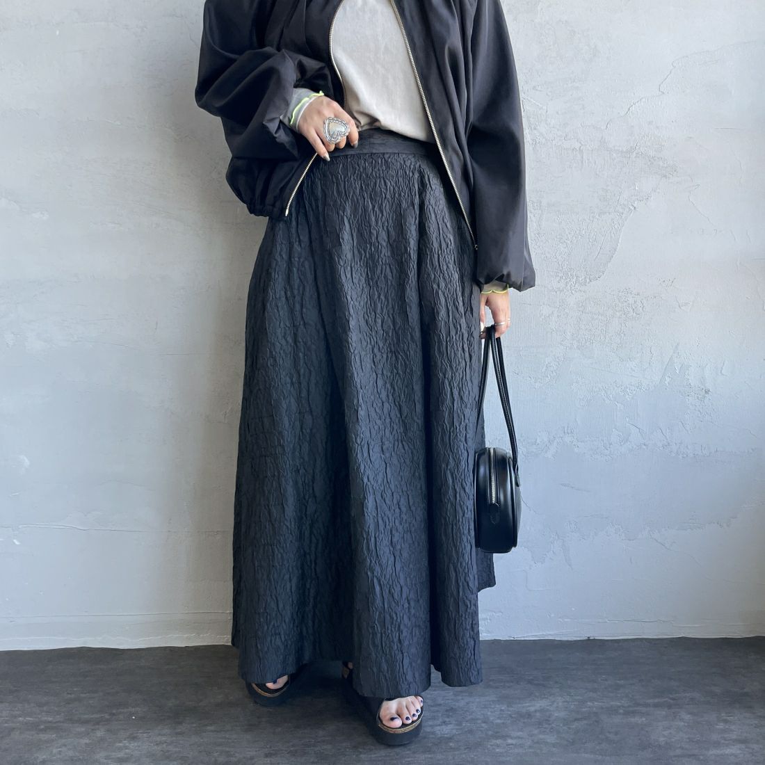 BLACK&&モデル身長：156cm 着用サイズ：F&&