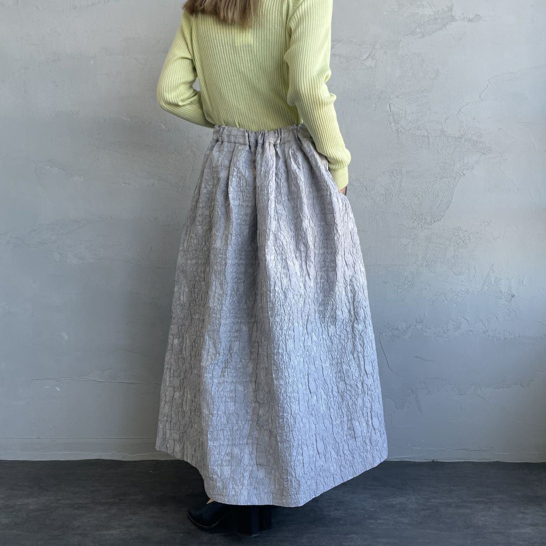 USINE [ユジーヌ] ジャガード織 タックギャザーフレアスカート [2410501] GRAY &&モデル身長：156cm 着用サイズ：F&&