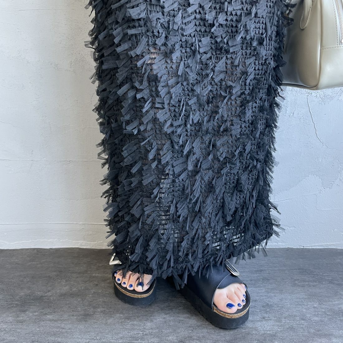 USINE [ユジーヌ] テープヤーン ロングタイトスカート [2410301] BLACK &&モデル身長：156cm 着用サイズ：F&&