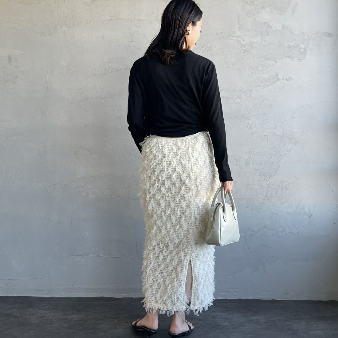 USINE [ユジーヌ] テープヤーン ロングタイトスカート [2410301] OFF WHITE &&モデル身長：163cm 着用サイズ：F&&
