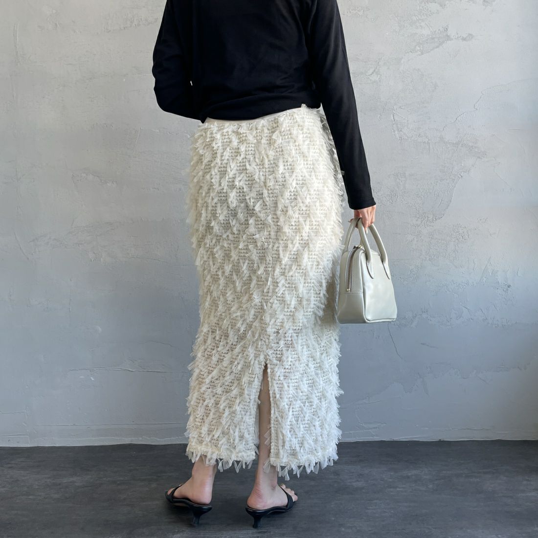 USINE [ユジーヌ] テープヤーン ロングタイトスカート [2410301] OFF WHITE &&モデル身長：163cm 着用サイズ：F&&