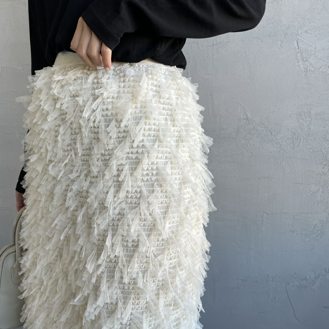 USINE [ユジーヌ] テープヤーン ロングタイトスカート [2410301] OFF WHITE &&モデル身長：163cm 着用サイズ：F&&