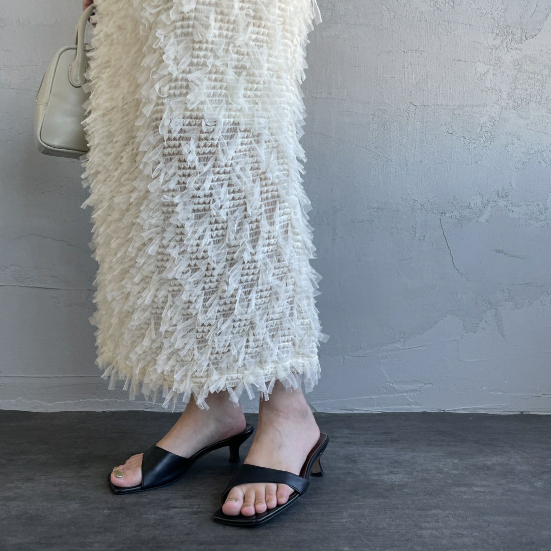 USINE [ユジーヌ] テープヤーン ロングタイトスカート [2410301] OFF WHITE &&モデル身長：163cm 着用サイズ：F&&