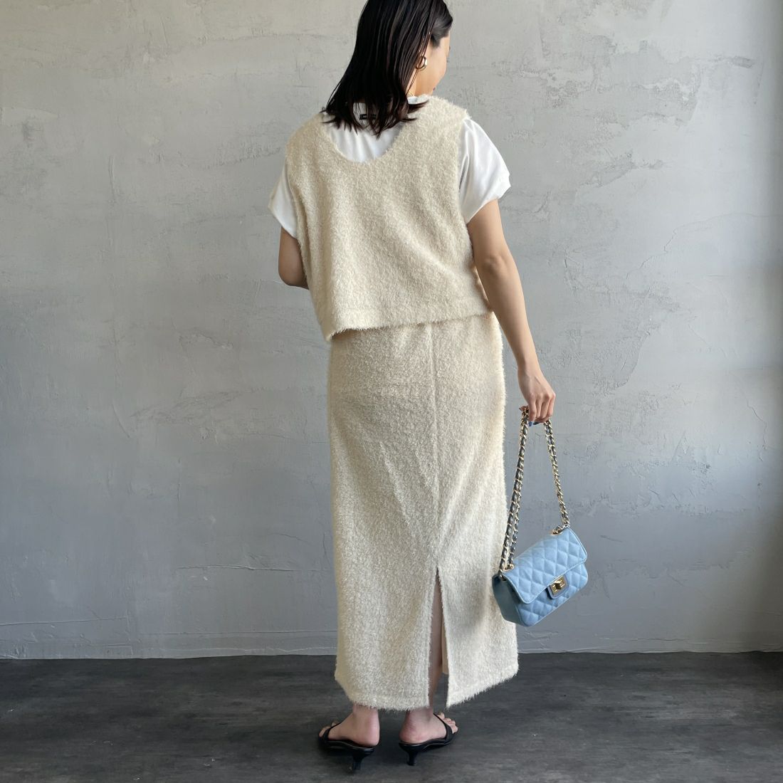 By/m [バイエム] フェザーフリンジ ナローロングスカート [23142066] 02 OFF &&モデル身長：163cm 着用サイズ：F&&