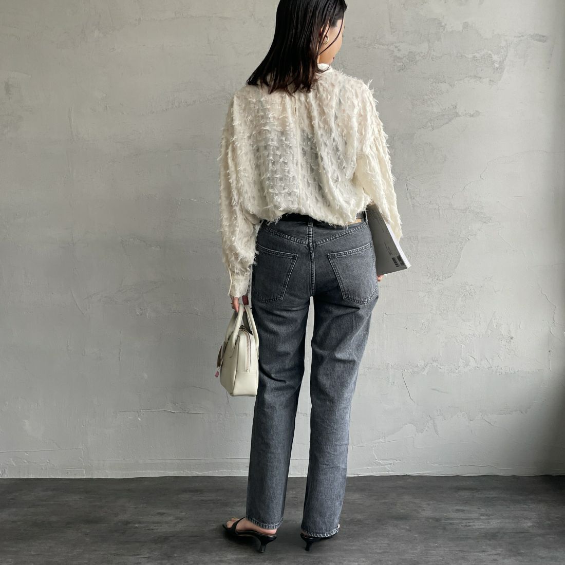 By/m [バイエム] ジャガードフリンジ フェザーブラウス [23142060] 02 OFF &&モデル身長：163cm 着用サイズ：F&&