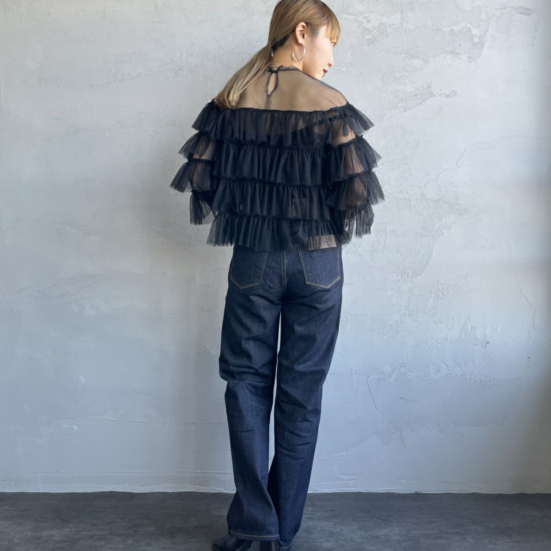 USINE [ユジーヌ] 袖フリル チュールシアーブラウス [2410603] BLACK &&モデル身長：156cm 着用サイズ：F&&