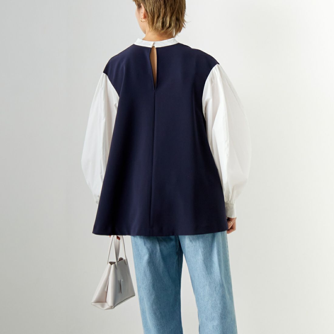 CHIGNON [シニヨン] ボリュームスリーブブラウス [1236-524MK] NAVY &&モデル身長：160cm 着用サイズ：F&&