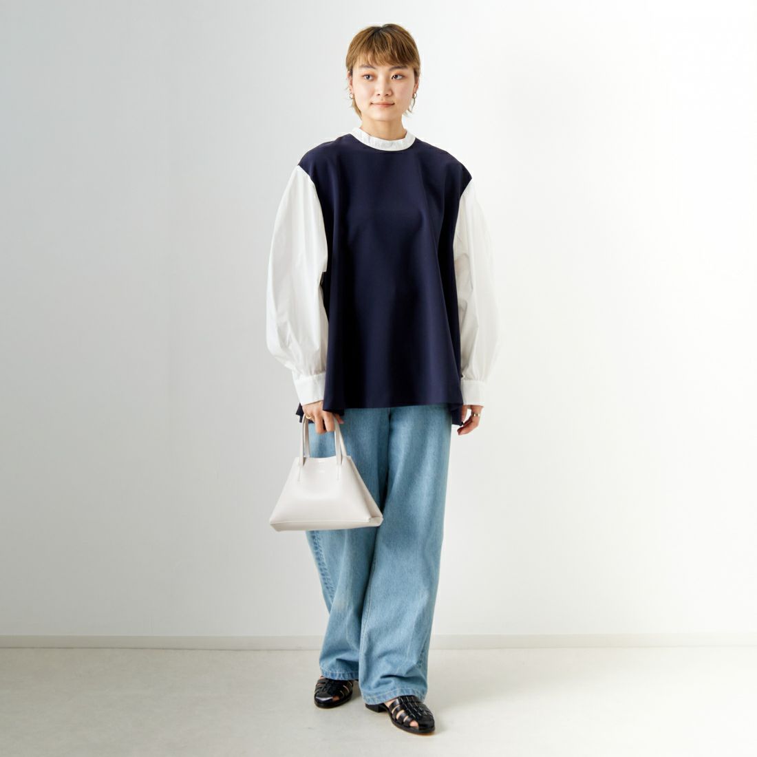 CHIGNON [シニヨン] ボリュームスリーブブラウス [1236-524MK] NAVY &&モデル身長：160cm 着用サイズ：F&&