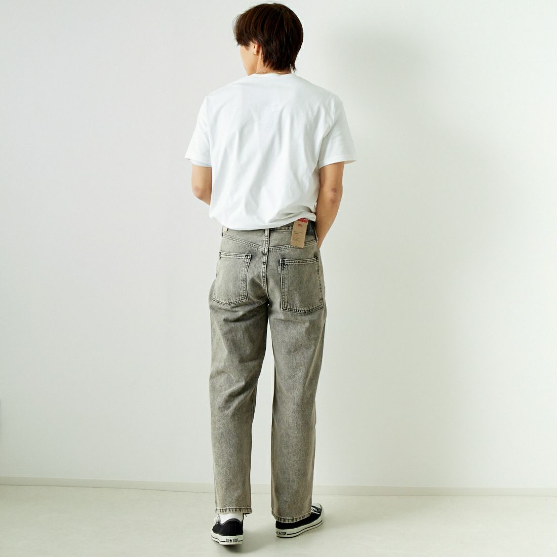 FRED PERRY [フレッドペリー] ローレルリース刺繍 ショートスリーブTシャツ [M4580] 100 WHITE &&モデル身長：179cm 着用サイズ：L&&