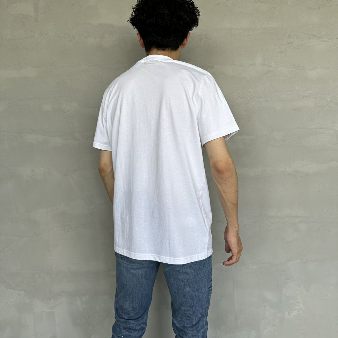 FRED PERRY [フレッドペリー] ローレルリース刺繍 ショートスリーブTシャツ [M4580] 100 WHITE &&モデル身長：168cm 着用サイズ：M&&