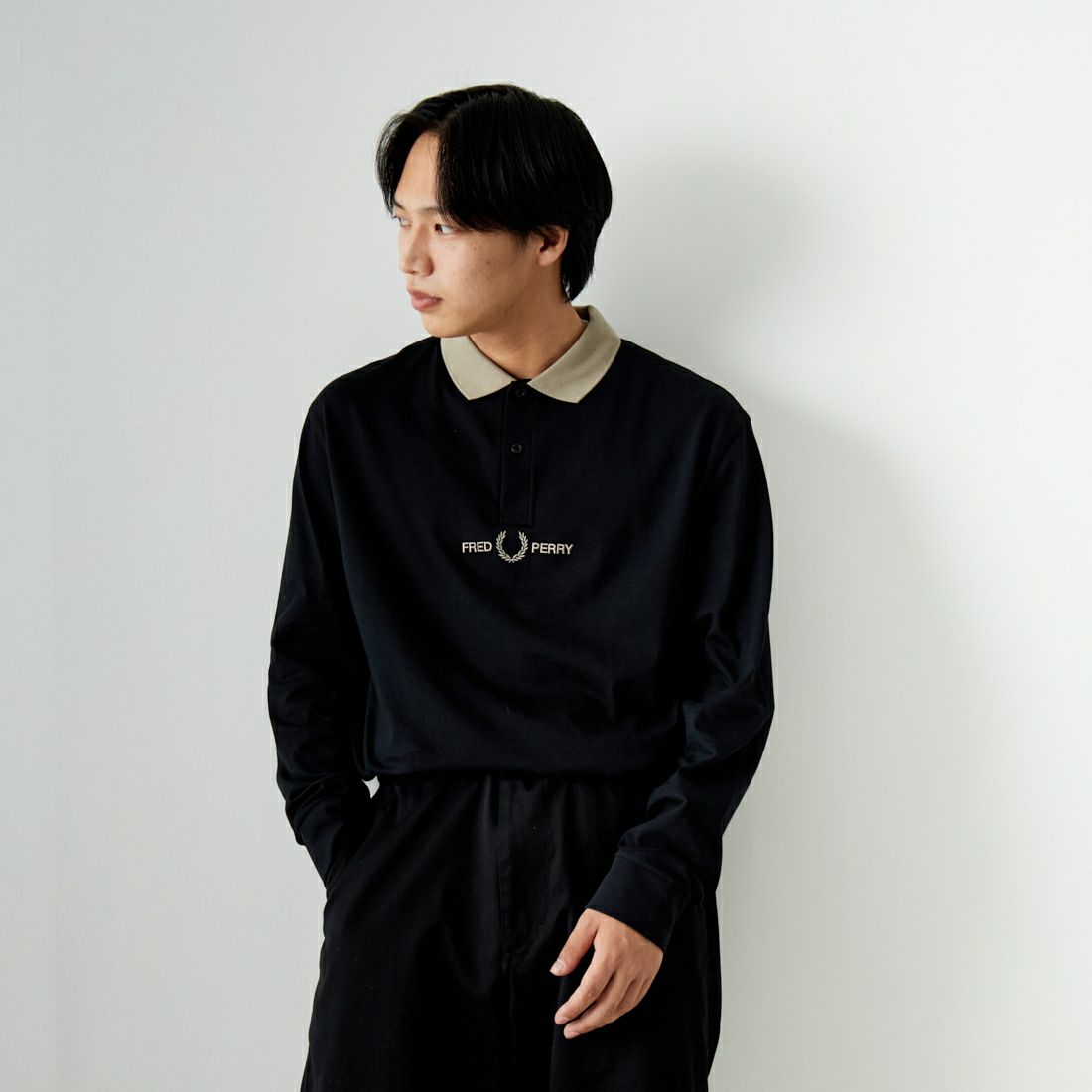 FRED PERRY [フレッドペリー] ポロシャツ [M7714] 102 BLACK&&モデル身長：179cm 着用サイズ：L&&