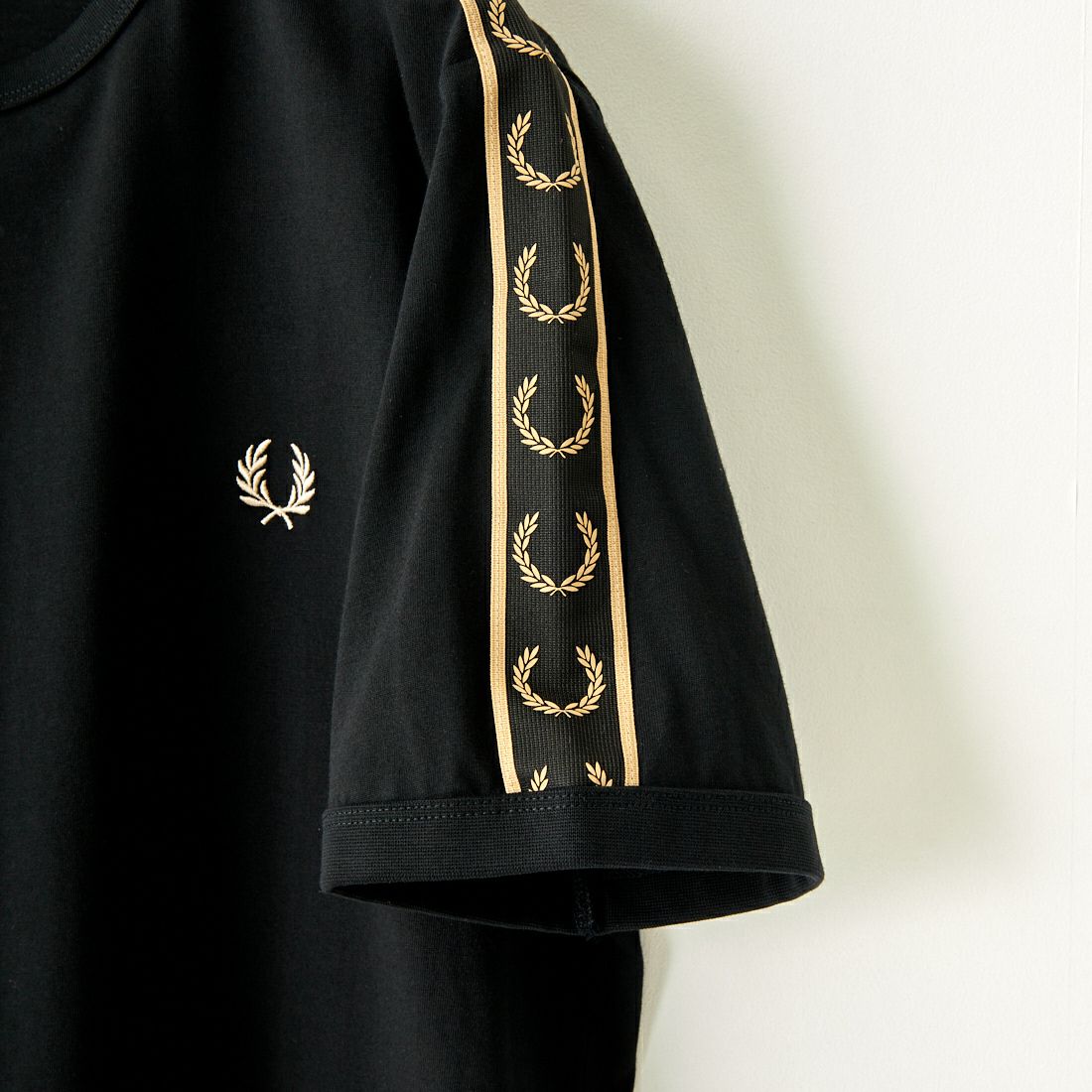 FRED PERRY [フレッドペリー] コントラストテープ リンガーTシャツ [M4613] U78 BLACK