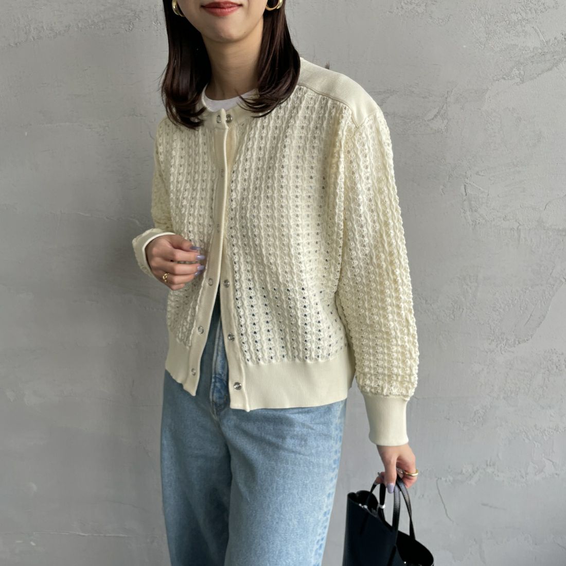Maison de L'allure [メゾン ドゥ ラリュール] 透かし柄 スポンディッシュカーディガン [23131007] 02 OFF &&モデル身長：163cm 着用サイズ：F&&