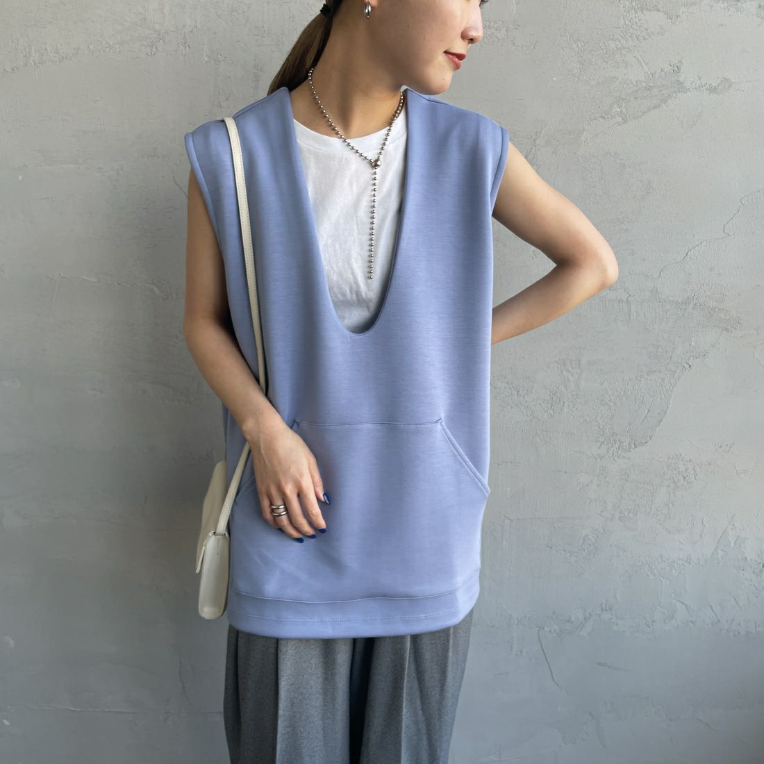 12 BLUE&&モデル身長：156cm　着用サイズ：F&&