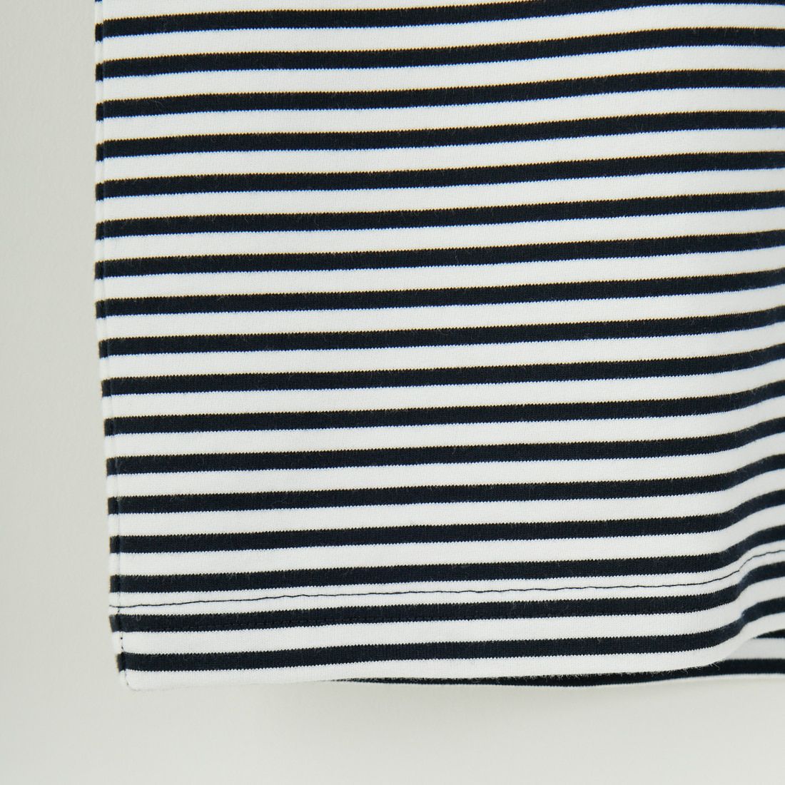 FRED PERRY [フレッドペリー] ファインストライプ ヘビーウエイトTシャツ [M6581] 267 NAVY/S