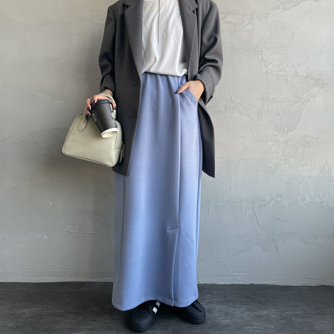 Maison de L'allure [メゾン ドゥ ラリュール] 切替デザイン ナロースカート [23142025] 12 BLUE&&モデル身長：156cm　着用サイズ：S&&