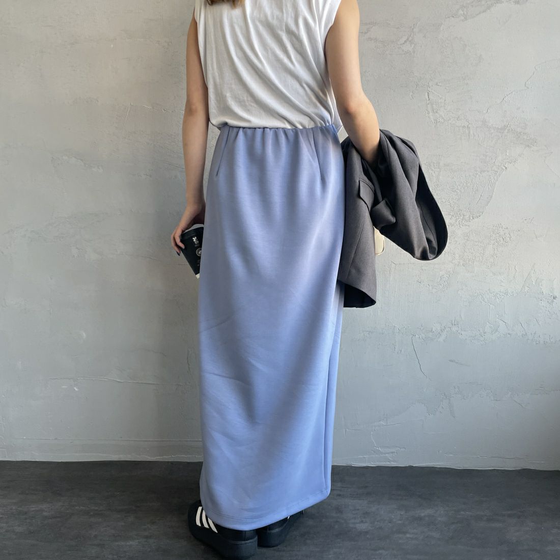 Maison de L'allure [メゾン ドゥ ラリュール] 切替デザイン ナロースカート [23142025] 12 BLUE&&モデル身長：156cm　着用サイズ：S&&