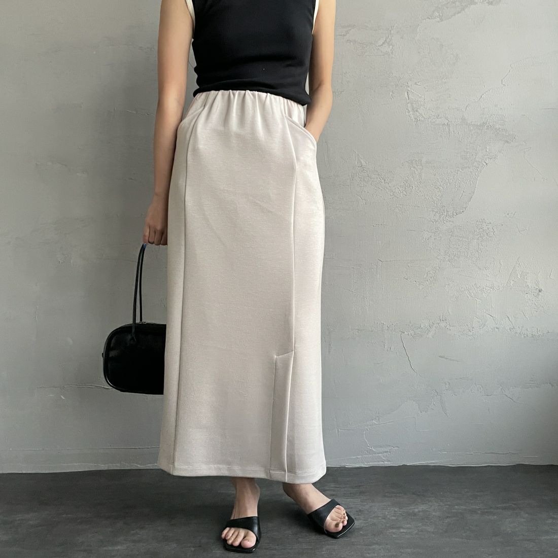 Maison de L'allure [メゾン ドゥ ラリュール] 切替デザイン ナロースカート [23142025] 23 GREIGE&&モデル身長：163cm　着用サイズ：S&&