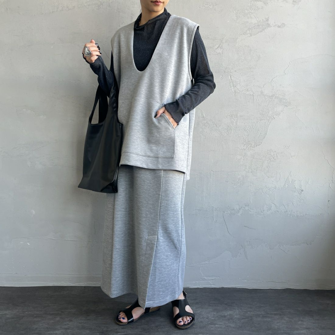 Maison de L'allure [メゾン ドゥ ラリュール] 切替デザイン ナロースカート [23142025] 07 T.GRAY&&モデル身長：156cm　着用サイズ：M&&