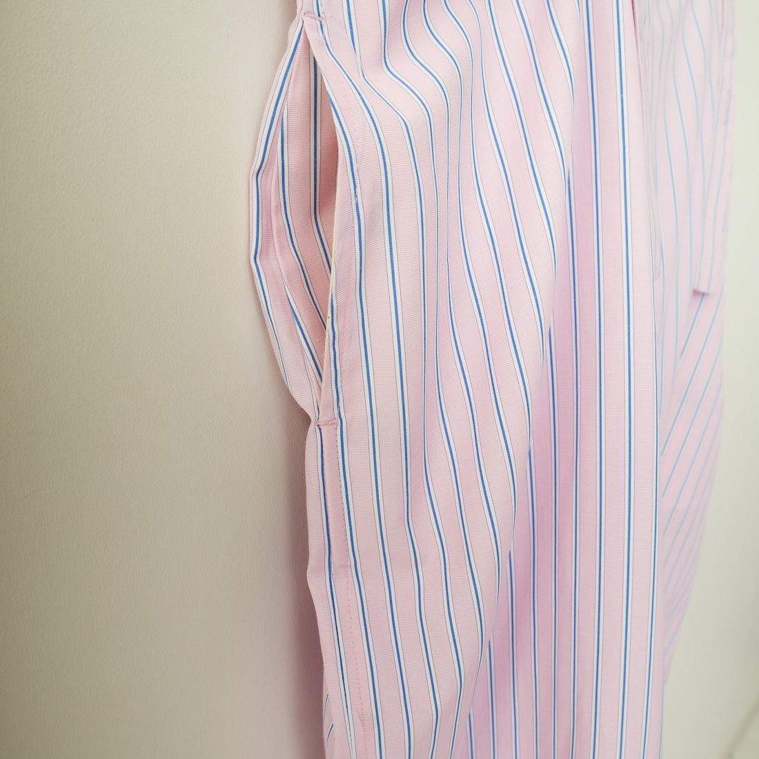 UNIVERSAL OVERALL [ユニバーサルオーバーオール] 別注 ストライプ柄サスペンダーパンツ [U2412800IN-JF] PINK