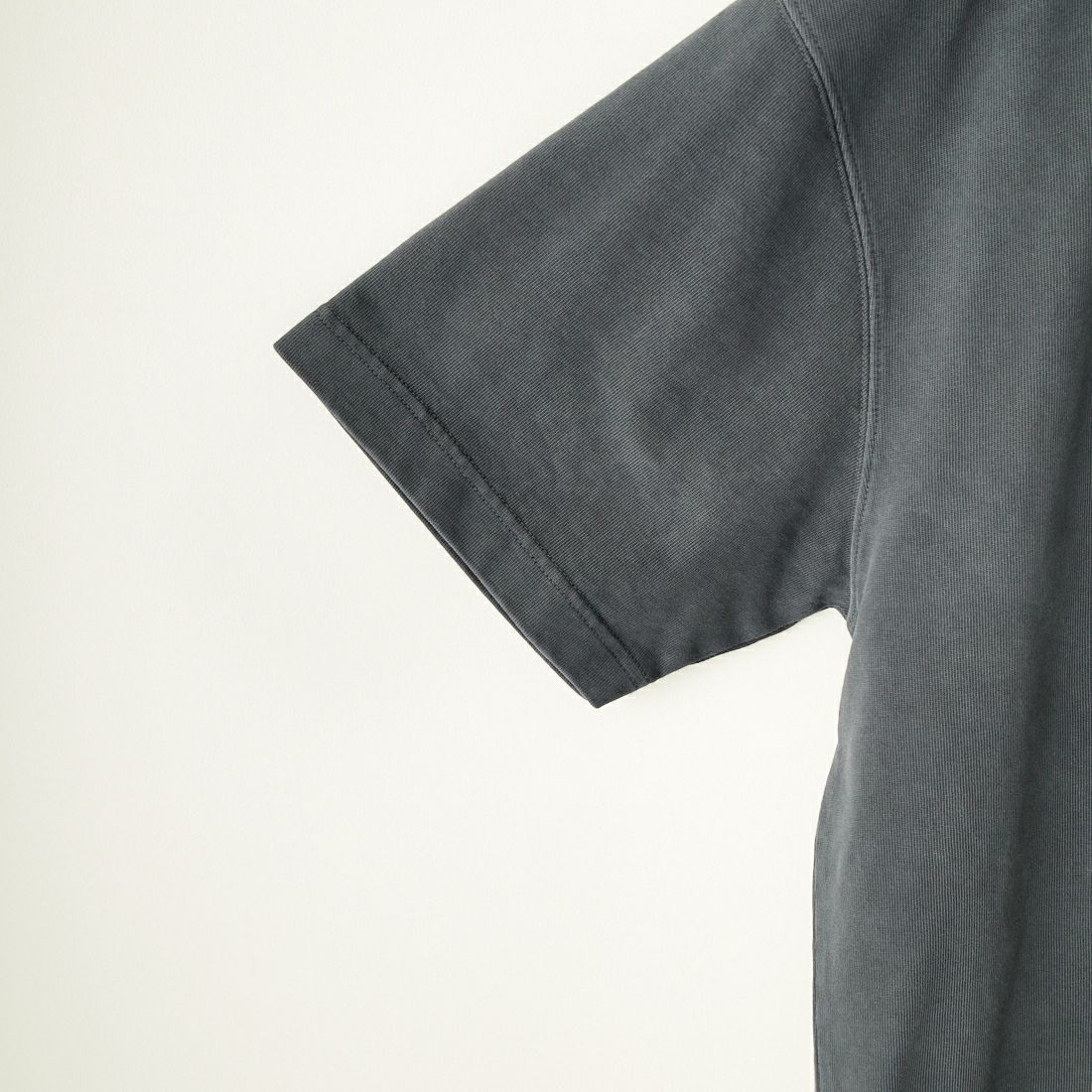MANHATTAN PORTAGE [マンハッタンポーテージ] 別注 手描き風ロゴ バックプリントTシャツ [24SSMP-IN52-JF] CHARCOAL