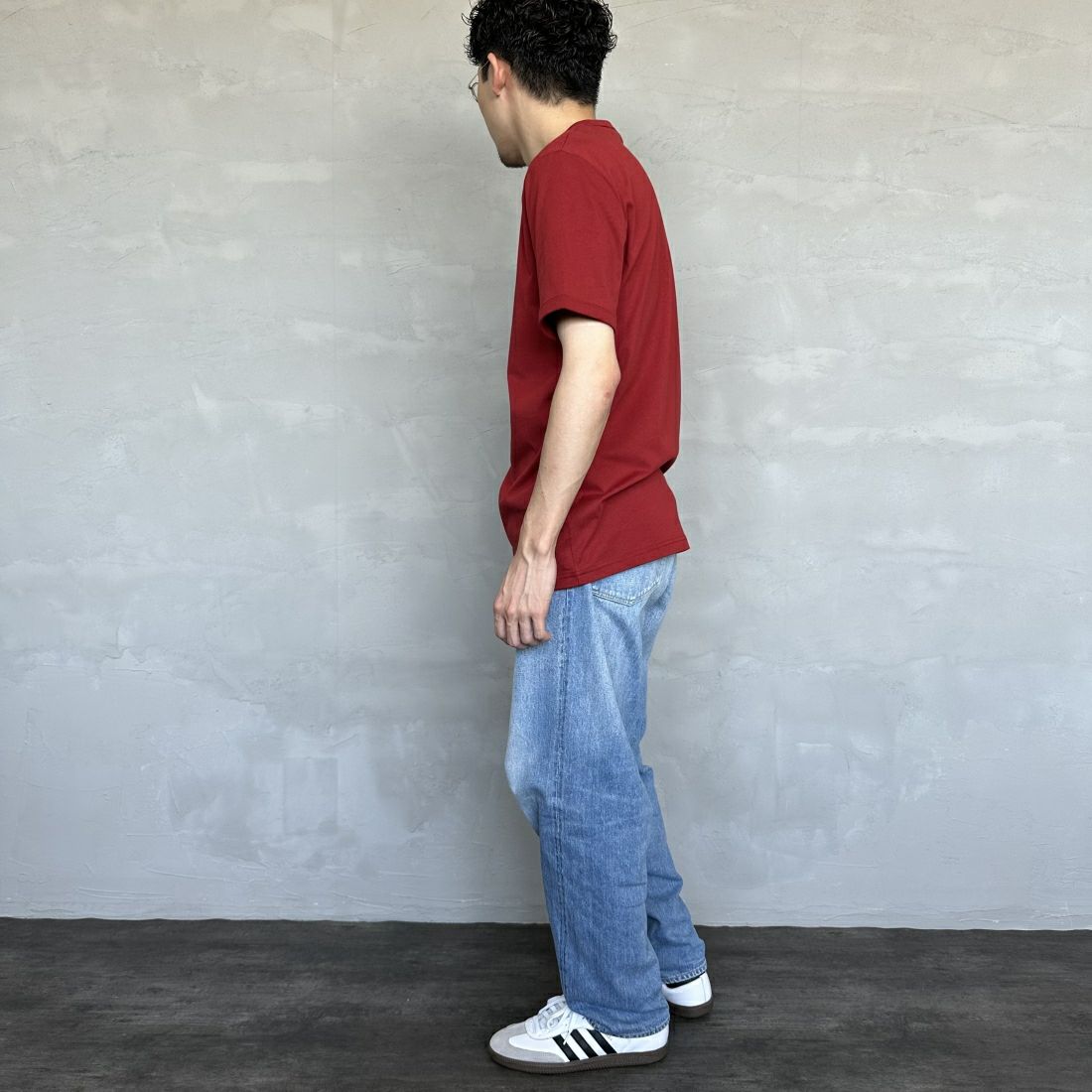 FRED PERRY [フレッドペリー] ワンポイントロゴ刺繍 ショートスリーブ リンガーTシャツ [M3519]  M02 BURNT &&モデル身長：167cm 着用サイズ：M&&