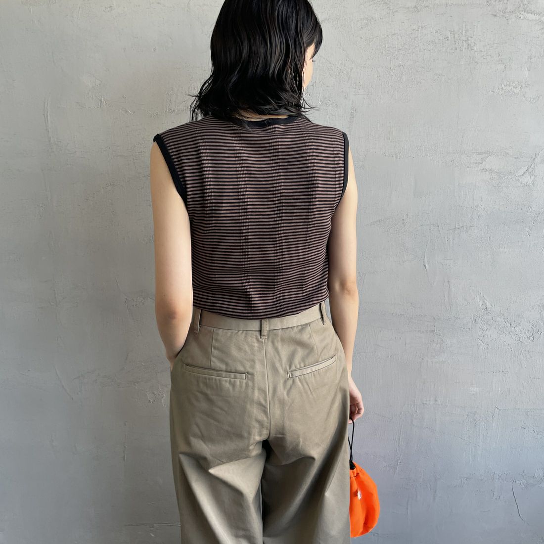 Robert P.Miller [ロバートピーミラー] 別注 パネルリブタンクトップ [RM241-2008IN-JF] BROWN &&モデル身長：160cm 着用サイズ：F&&