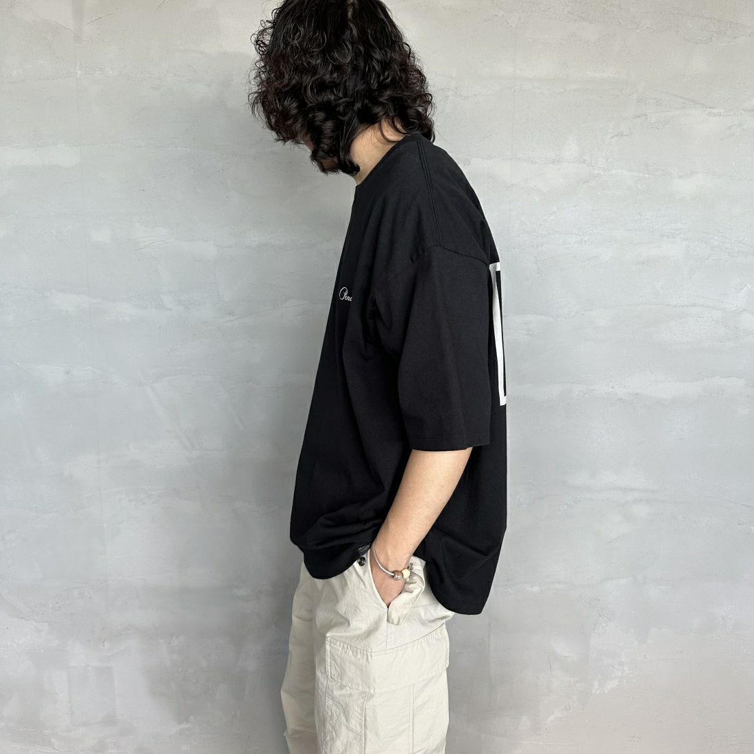 PENDLETON [ペンドルトン] 別注 ネイティブ柄バックプリント ショートスリーブTシャツ [4275-6216-JF] BLACK1 &&モデル身長：173cm 着用サイズ：XL&&