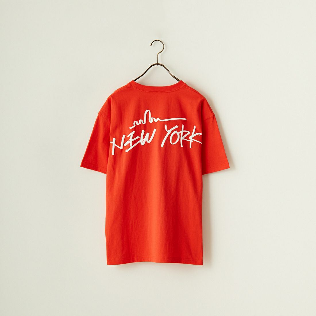 MANHATTAN PORTAGE [マンハッタンポーテージ] 別注 手書き風バックプリントTシャツ [24SSMP-IN49-JF] RED