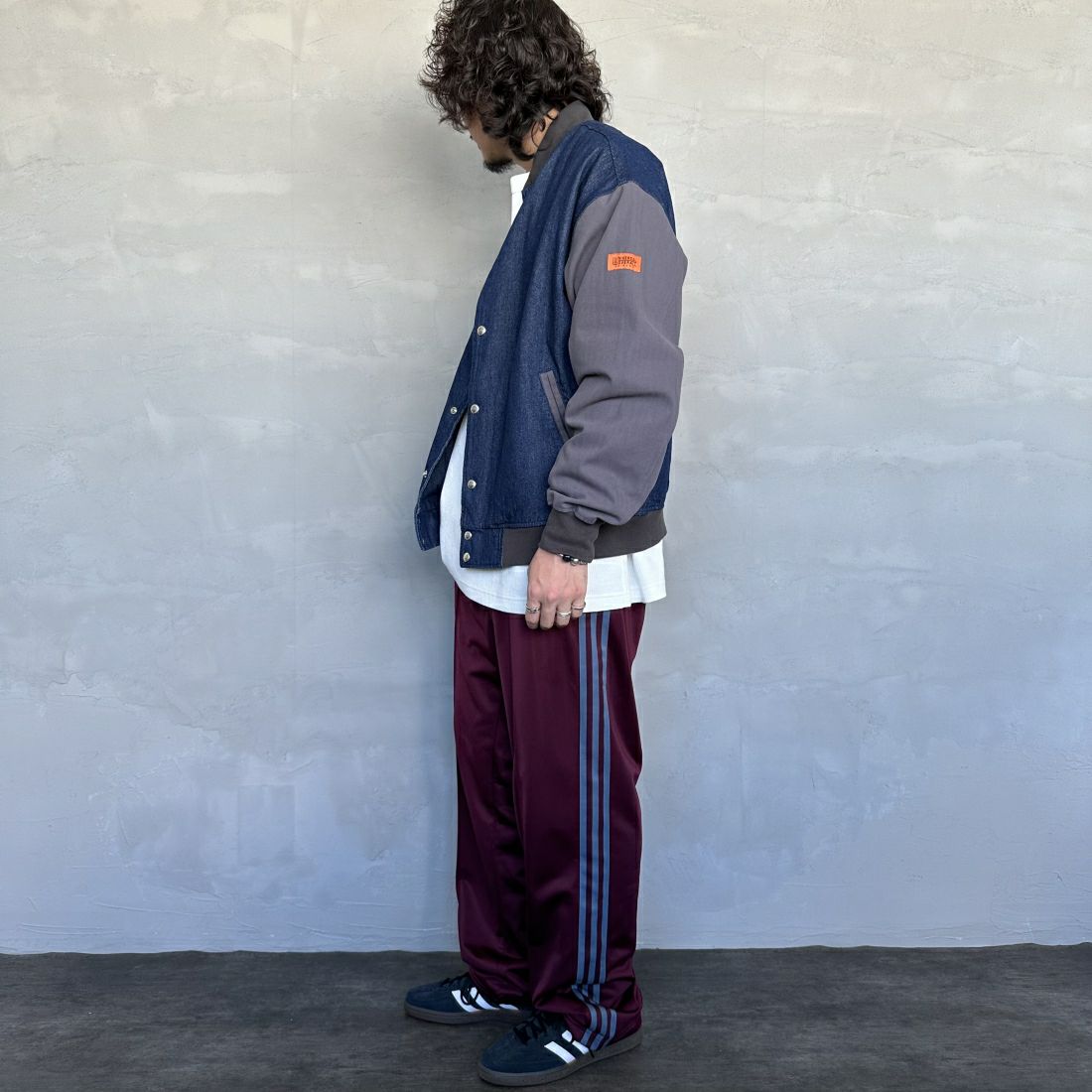 UNIVERSAL OVERALL [ユニバーサルオーバーオール] 別注 ボンバージャケット [U2411494IN-JF] DENIM OW &&モデル身長：173cm 着用サイズ：L&&