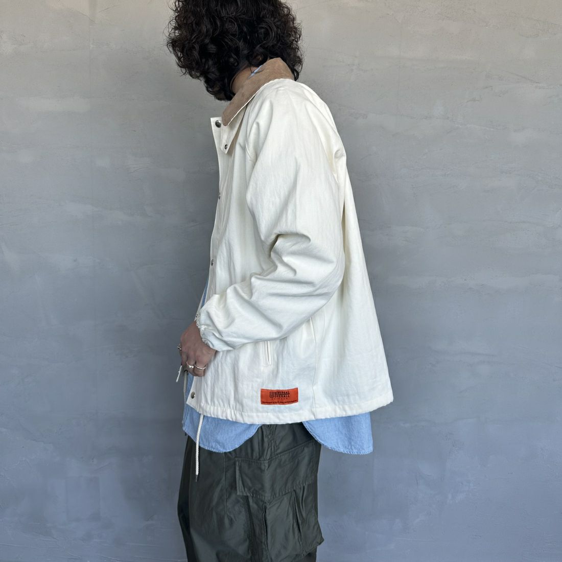 UNIVERSAL OVERALL [ユニバーサルオーバーオール] 別注 ハンティングジャケット [U2411431IN-JF] IVORY HB &&モデル身長：173cm 着用サイズ：M&&