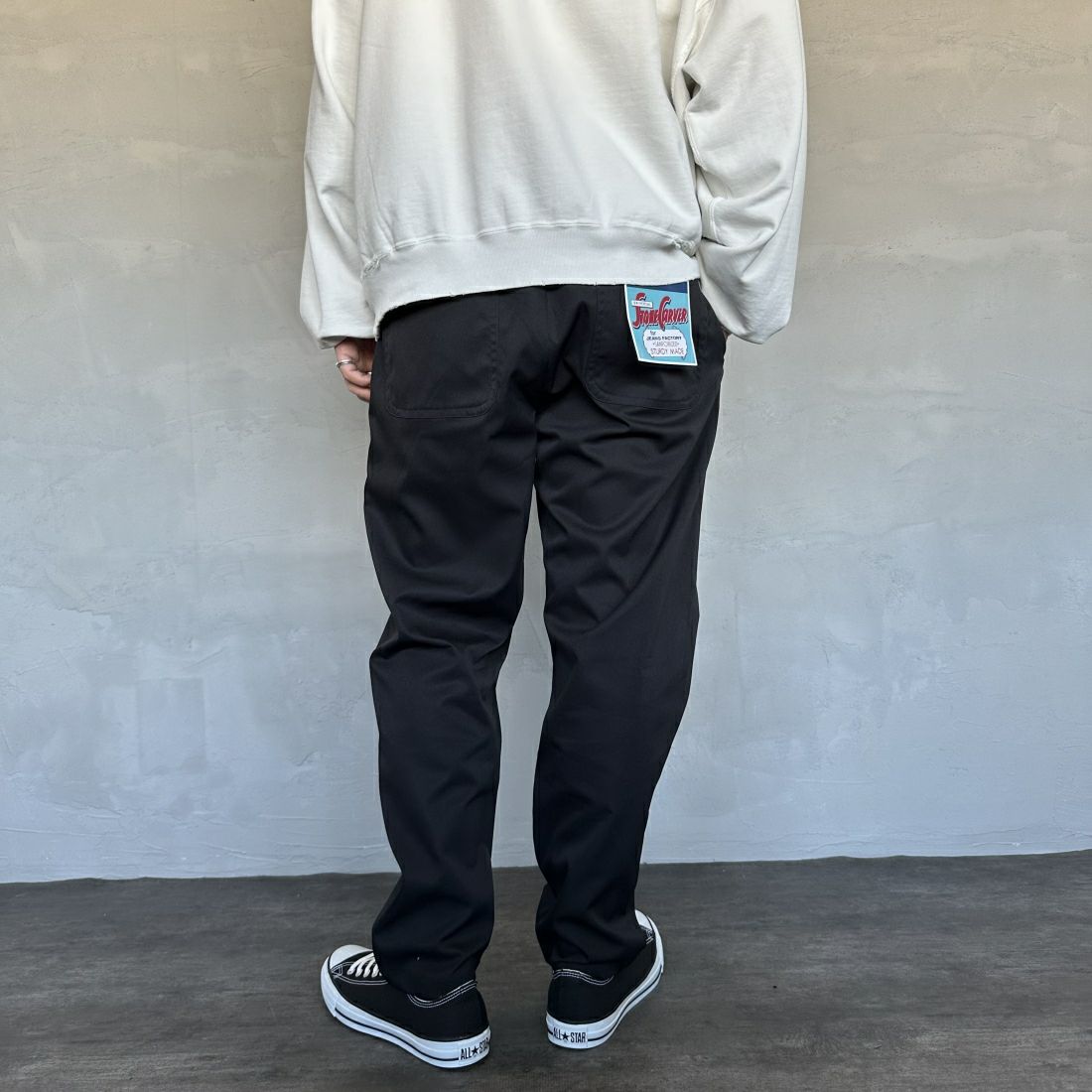 UNIVERSAL OVERALL [ユニバーサルオーバーオール] 別注 シェフパンツ [U2413601IN-JF] BLACK &&モデル身長：173cm 着用サイズ：M&&