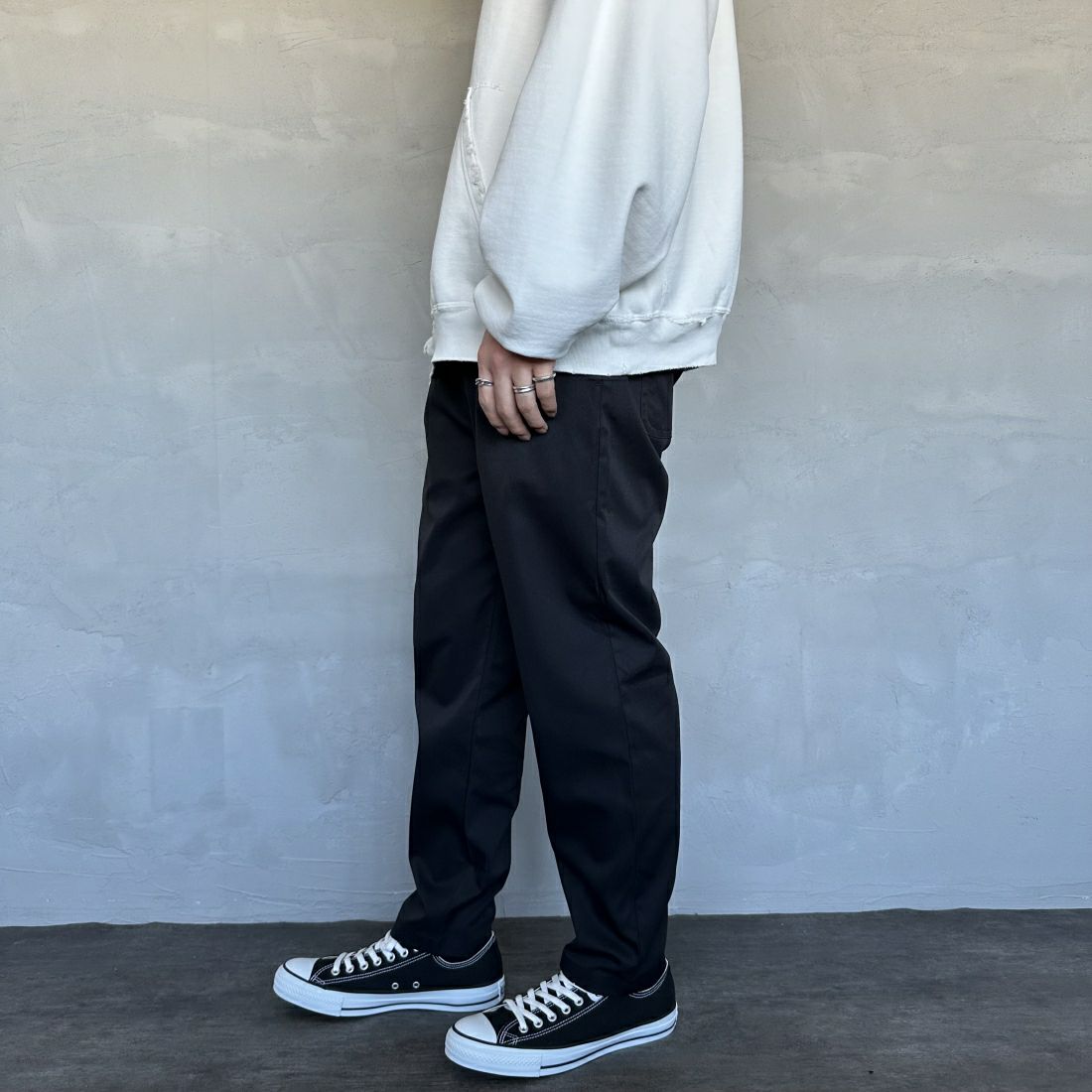 UNIVERSAL OVERALL [ユニバーサルオーバーオール] 別注 シェフパンツ [U2413601IN-JF] BLACK &&モデル身長：173cm 着用サイズ：S&&