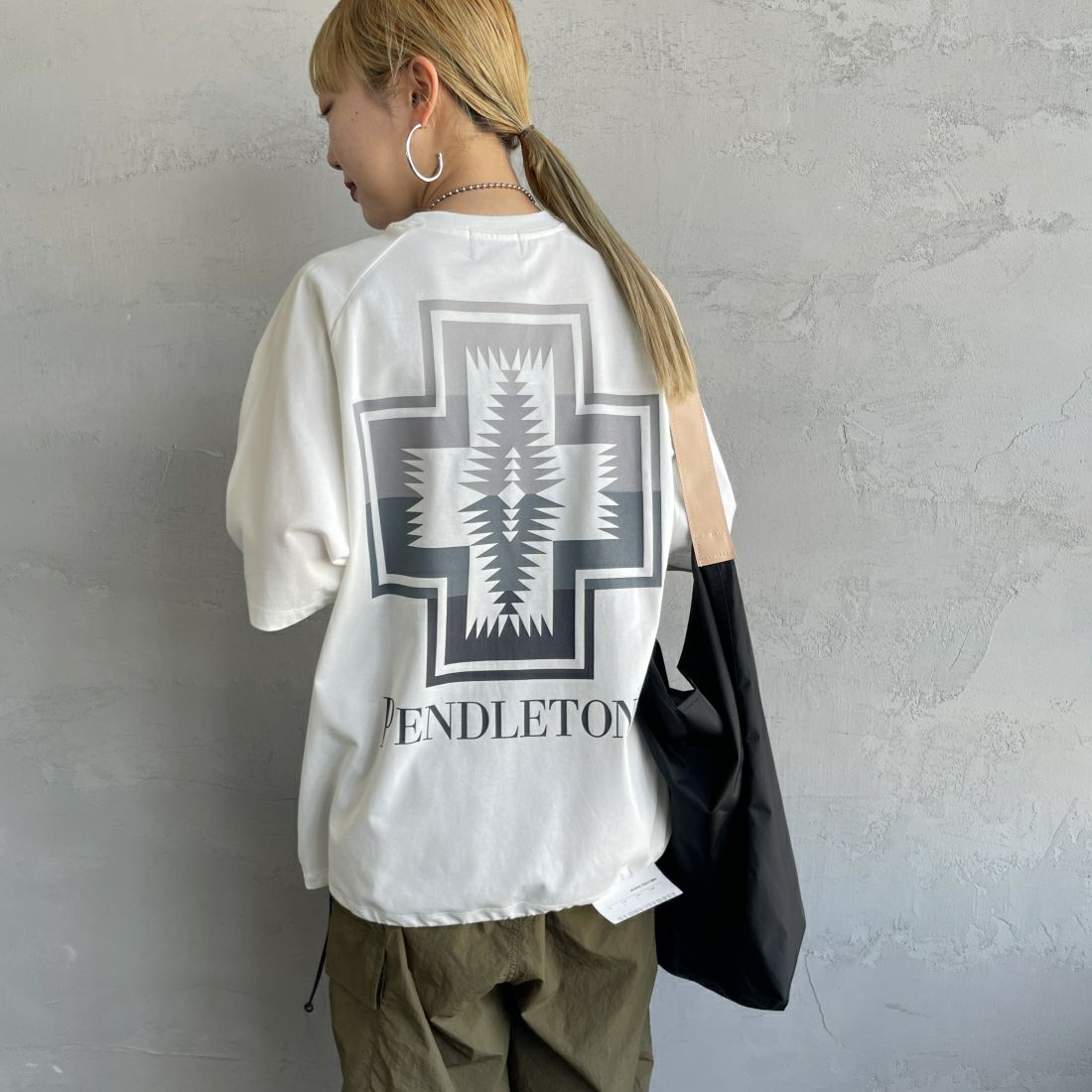 WHITE&&モデル身長：156cm 着用サイズ：S&&