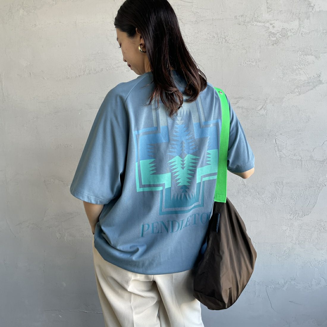 BLUE&&モデル身長：163cm 着用サイズ：S&&