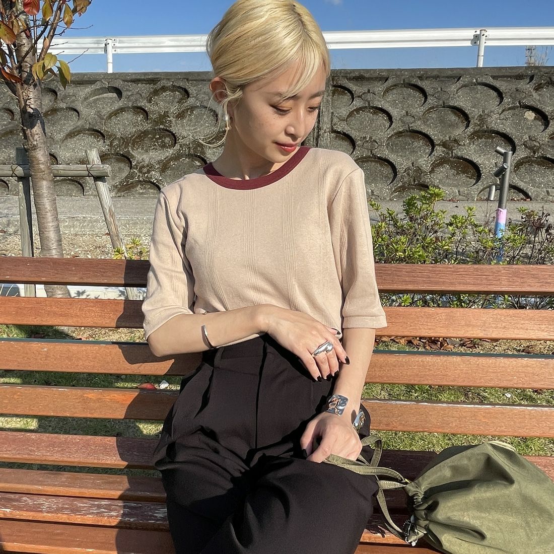 BEIGE&&モデル身長：150cm 着用サイズ：F&&